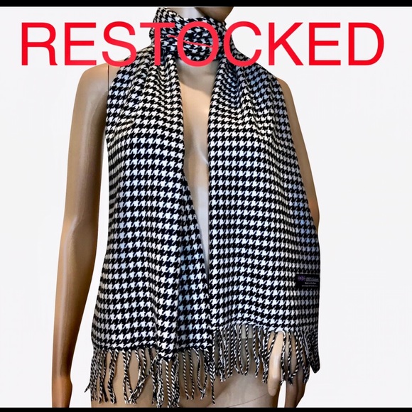 100% Cashmere Black & White Houndstooth Scarf - Picture 5 of 5